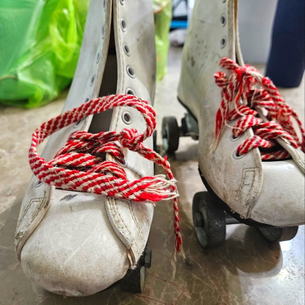 Platinum Roller Skates. Vintage antique womens skates. Original. Real leather.